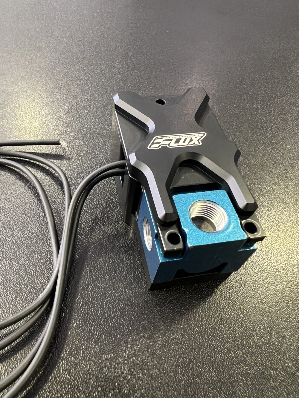 FLUX Billet ΒΑΣΗ ΣΤΗΡΙΞΗΣ ΒΑΛΒΙΔΑΣ MAC 3 PORT - Image 4